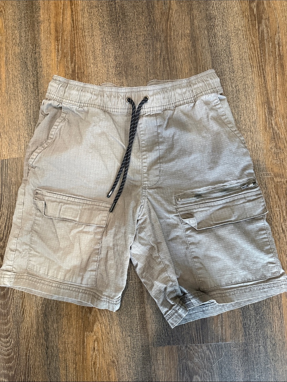 Tony Hawk Men's Cargo Shorts in Light Gray with Drawstring